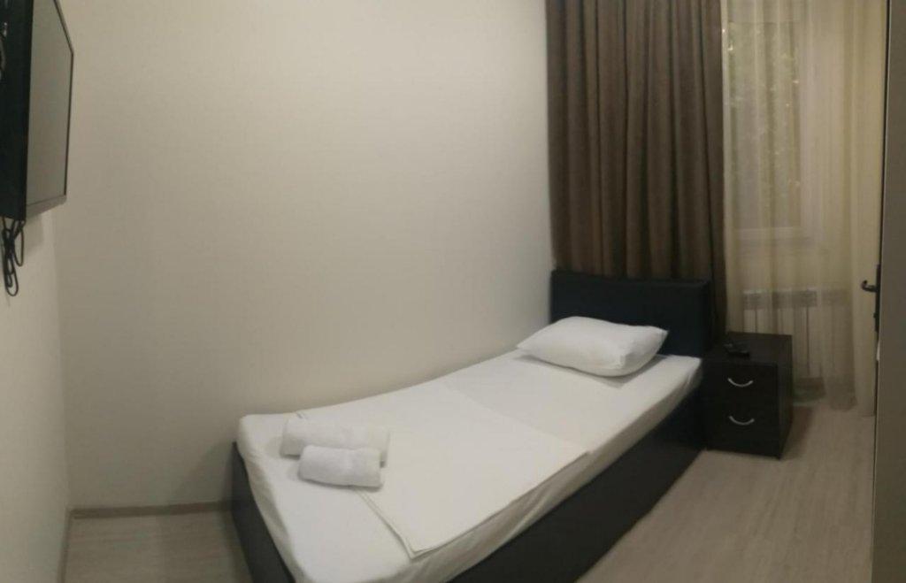 Merien Hotel Ереван Экстерьер фото