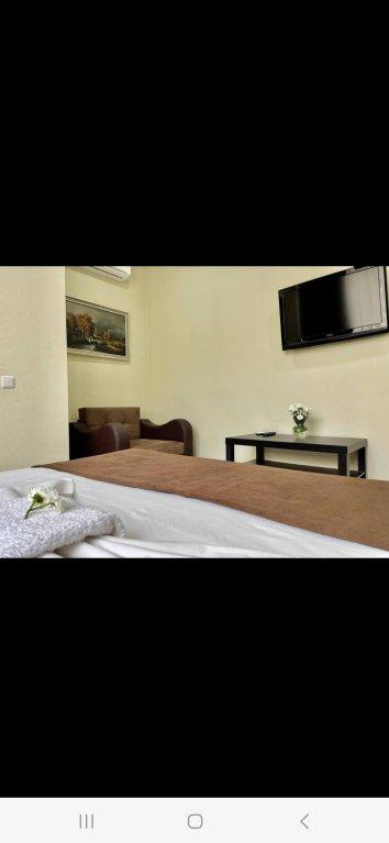 Merien Hotel Ереван Экстерьер фото